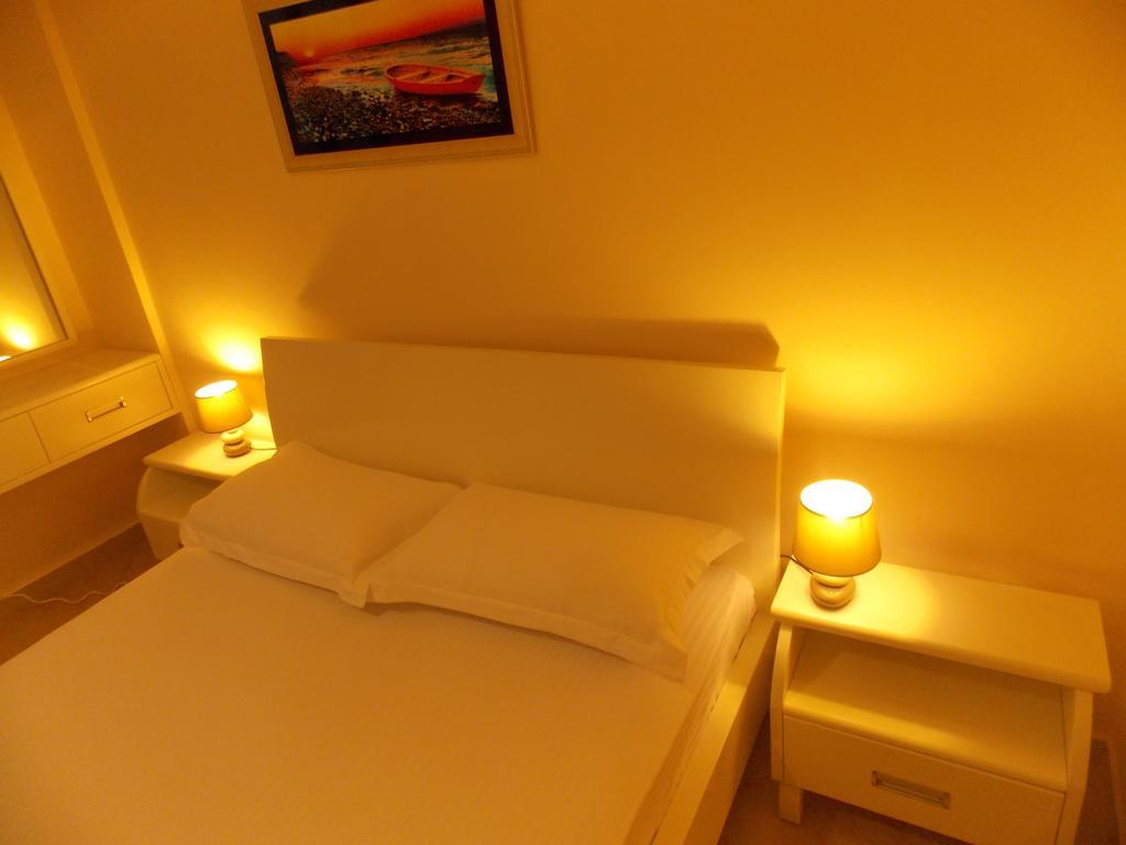 Amber Apartments Sarandë 외부 사진